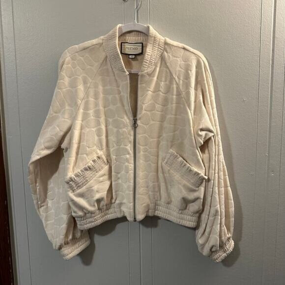ALEXIS Perkins‎ Women's White Velour Oversized Embossed Bomber Jacket Size XS - Picture 1 of 8